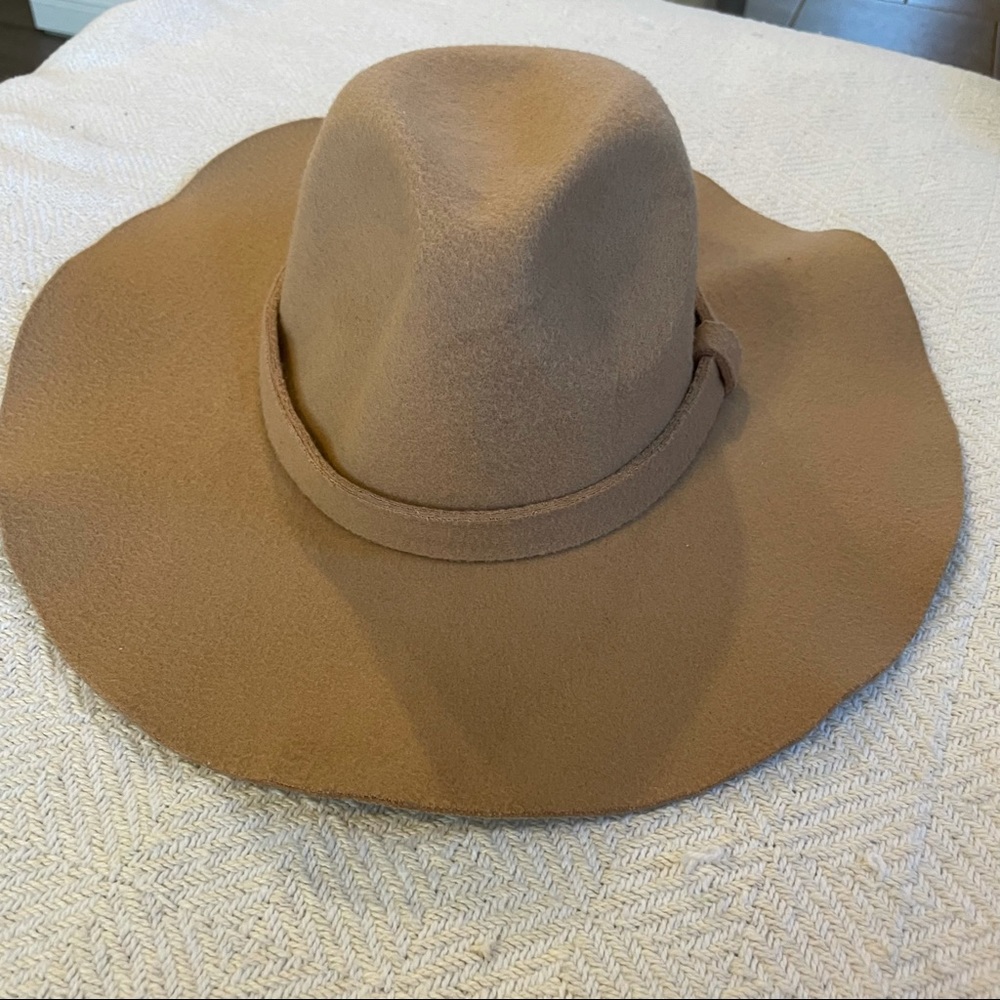 Felted Fedora camel hat